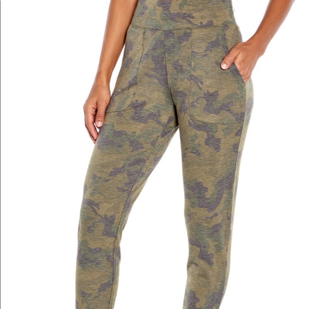 Marika- 28”.5 Olive Grove Abstract- Cory Joggers Size L